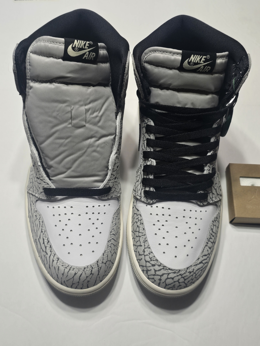 Jordan 1 Retro High OG White Cement size 10.5
